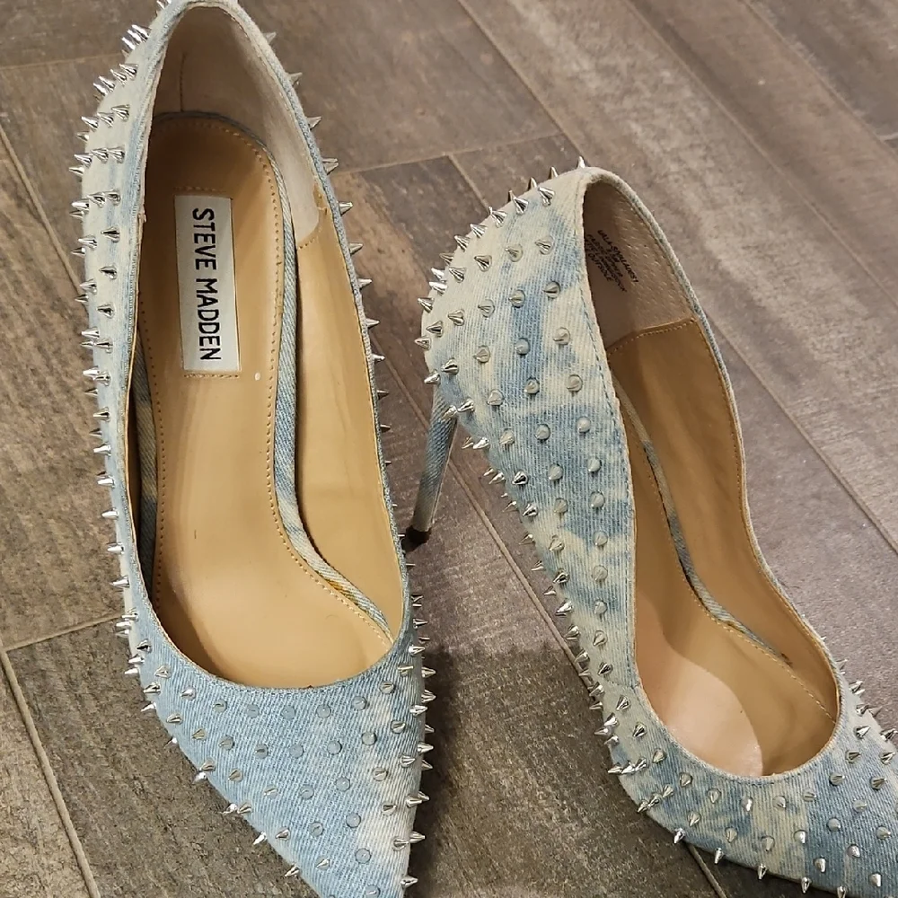 Steve Madden Vala Denim Studded/Spiked Heels - Picture 8 of 8